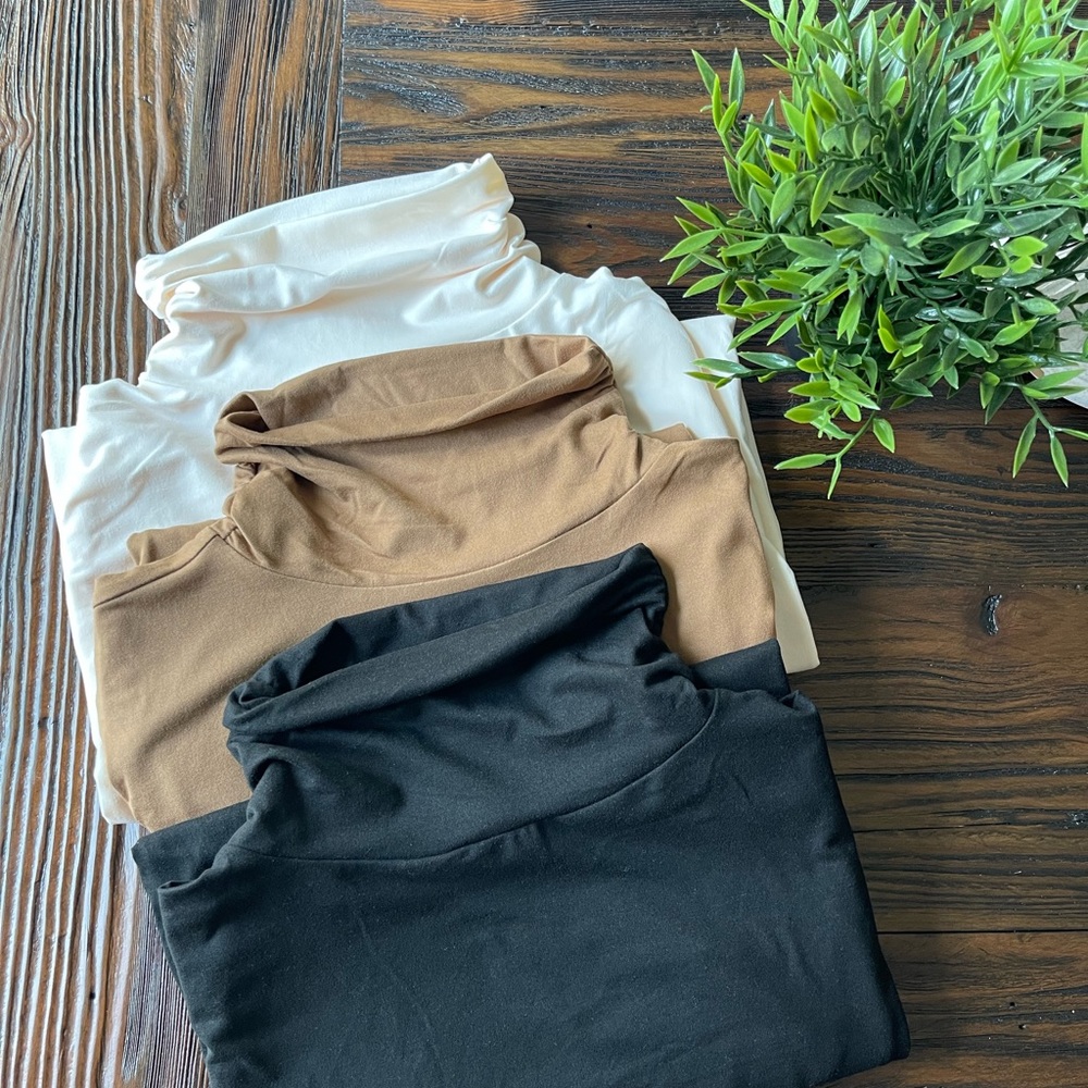 Mock Neck Top (Camel)